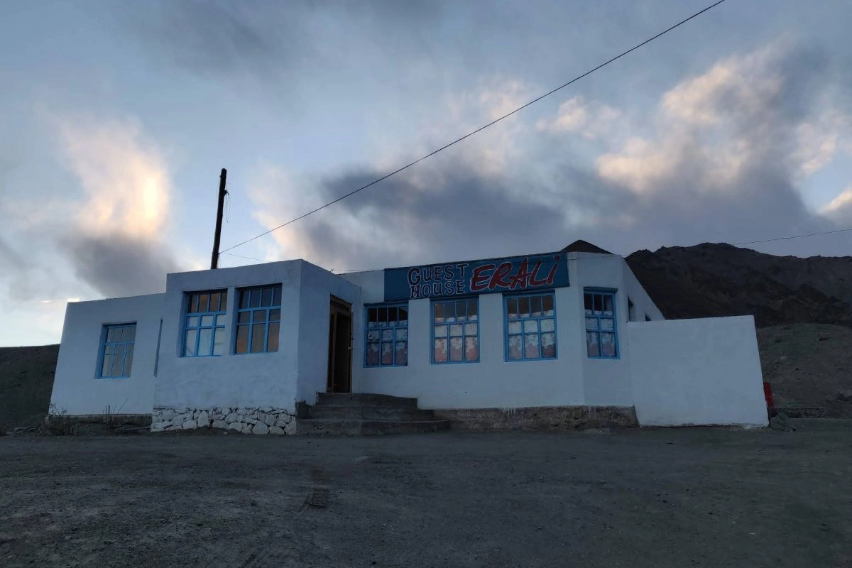 Fassade — Erali Guesthouse