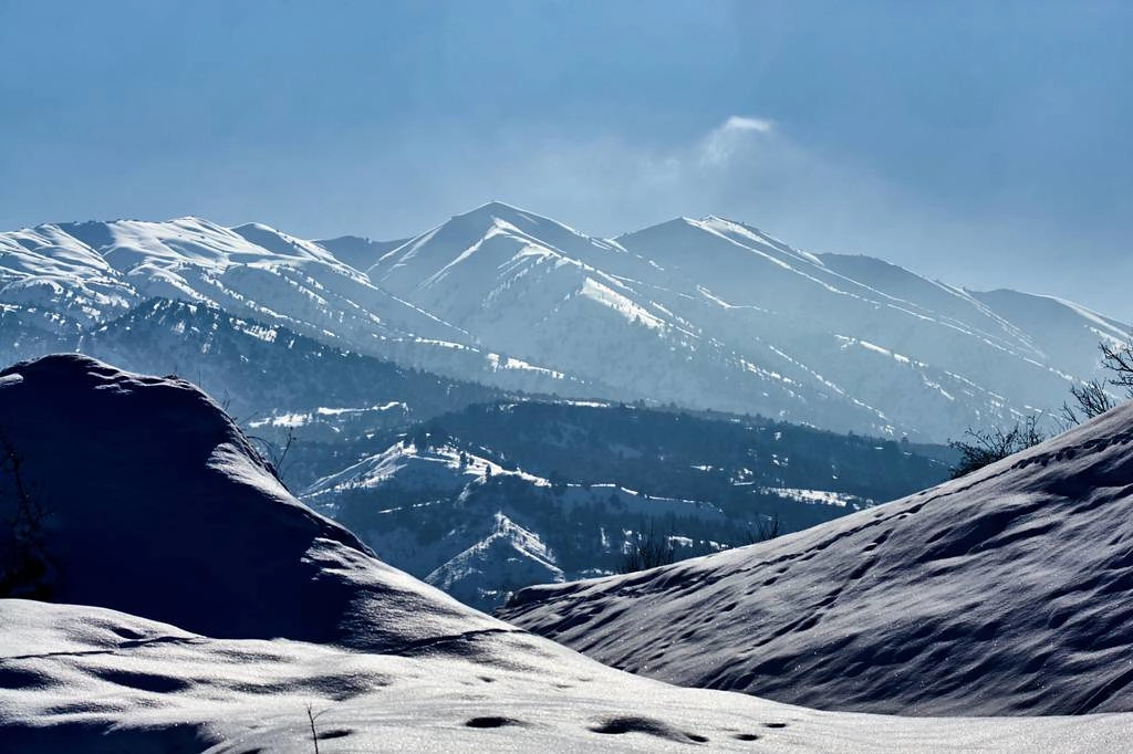 Uzbekistan winter tour: mountains near Tashkent, snow and cable car