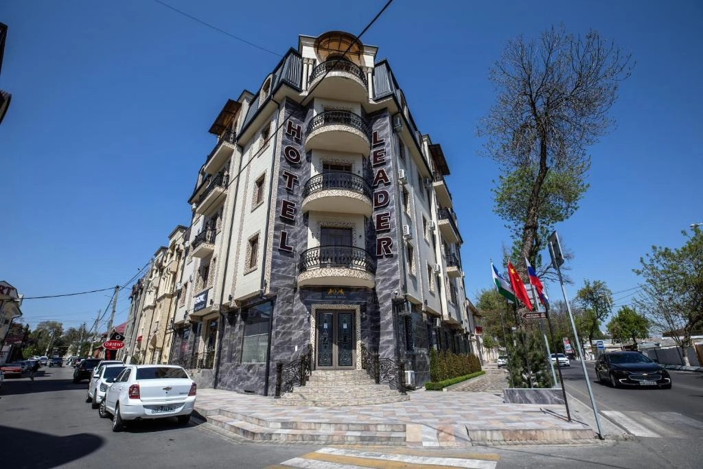 Lider Hotel in Tashkent, building exterior