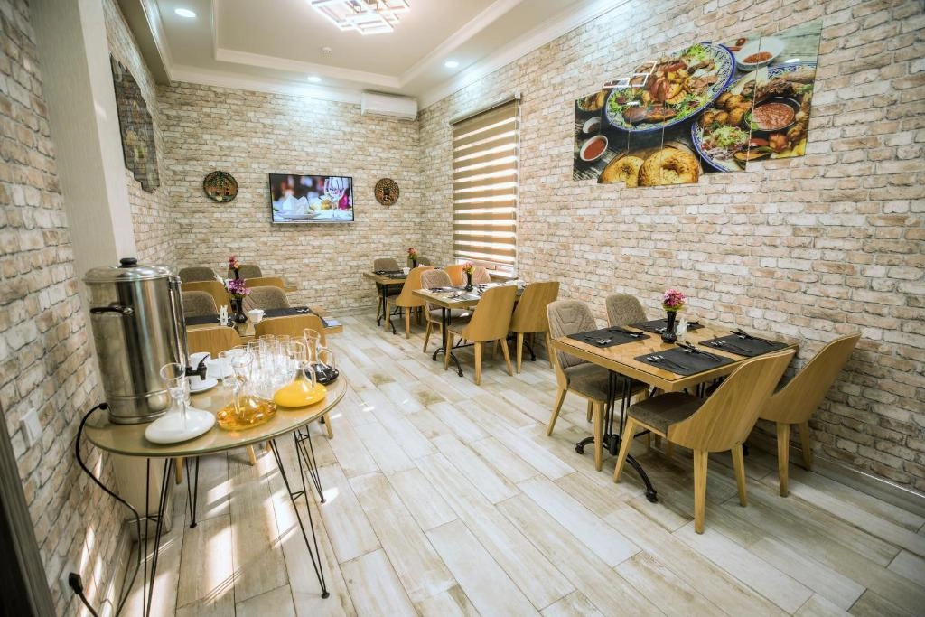 Lider Hotel in Tashkent, breakfast area