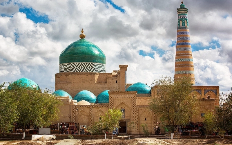 guaranteed tours to Uzbekistan