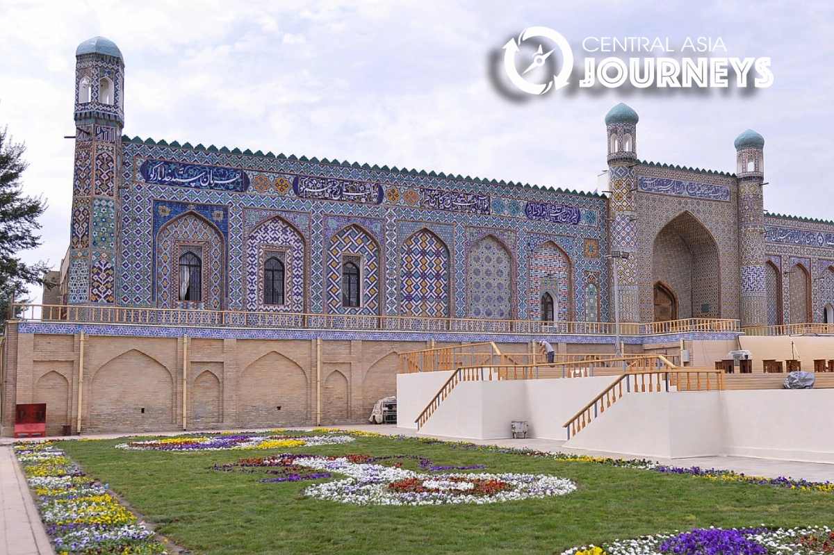 Тур по Ферганской долине на 3 дня: дворец Худояр-хана в Коканде