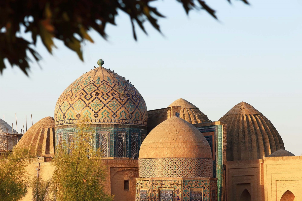 Купола и мозаика исторической Бухары во время 4‑дневного тура