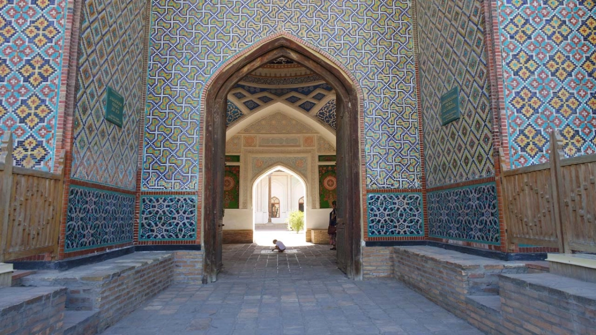 Тур по Ферганской долине на 3 дня: дворец Худояр-хана в Коканде