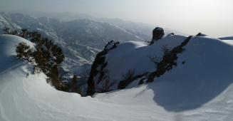 Uzbekistan Winter Tour: Snowboarding & Adventures